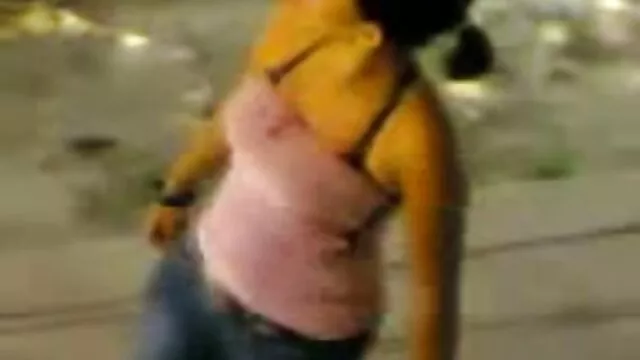 Beste porno Geen registratie  Sensueel meisje xxxfilmporno verleiden met een collega en een lid in de kont krijgen
