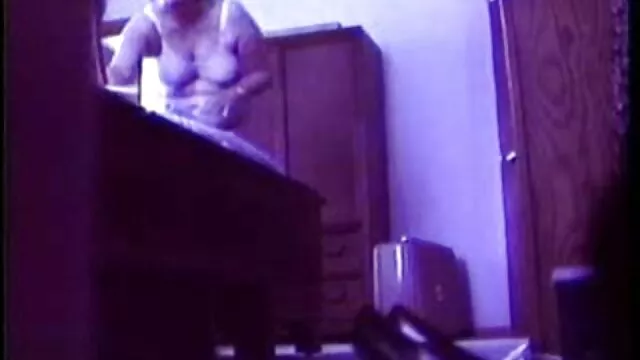 Beste porno Geen registratie  Brunette heeft een tweede hole hot sex gratis serveert