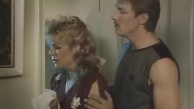 Beste porno Geen registratie  Familie neuken op de bank . 123 video porno