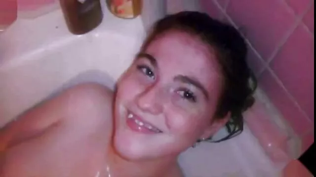 Beste porno Geen registratie  De twee meisjes luizen de kont in porno gratis whatsapp het huis van een vreemde.