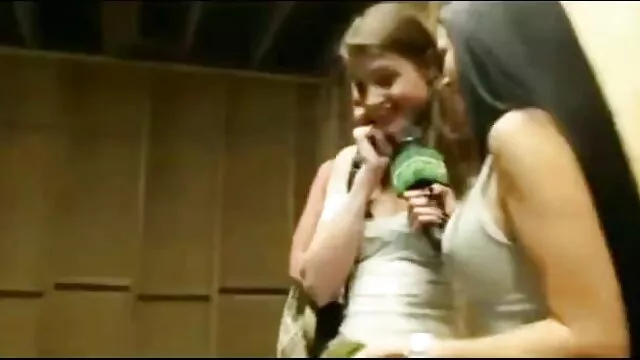 Beste porno Geen registratie  De man, krullend, die de mensen van zijn keuze leuk vond met de mooie porrno grat seks.