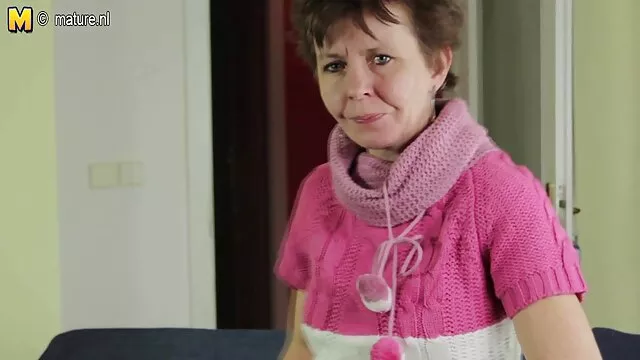Beste porno Geen registratie  De brunette met blauwe ogen porno gratis wife slaapt met een hoofdrolspeler.